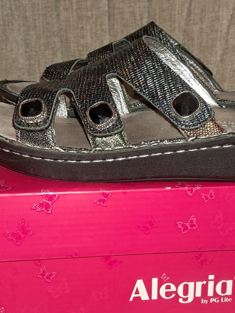 🏷Alegria Black Shimmery Multi-Strap Slide Sandals - Picture 5 of 8